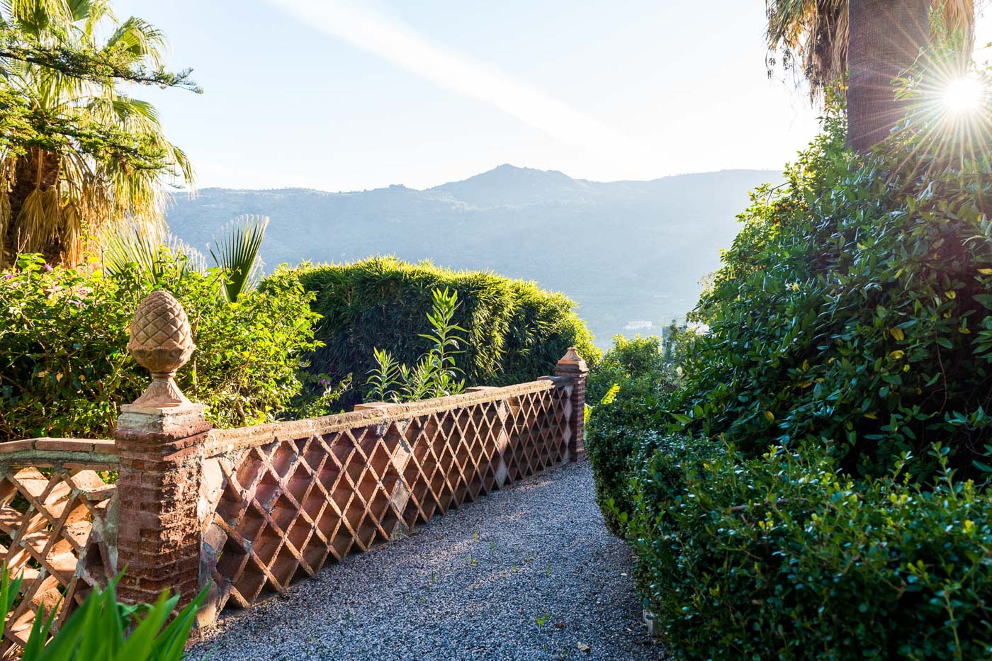 Large outdoor areas with amazing scenery as backdrop