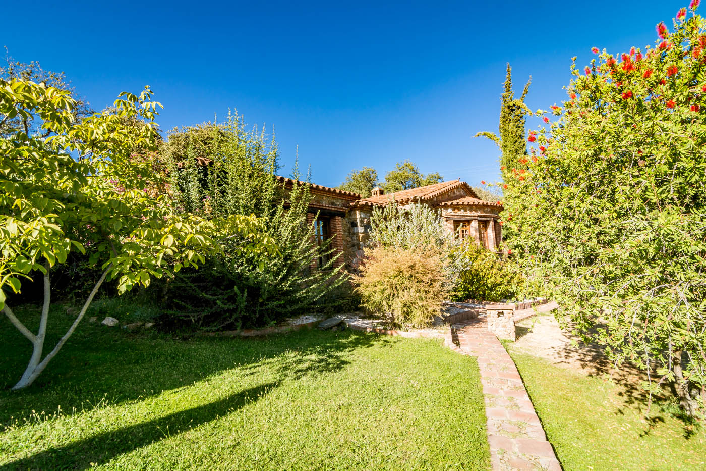 Acces to your private cottage