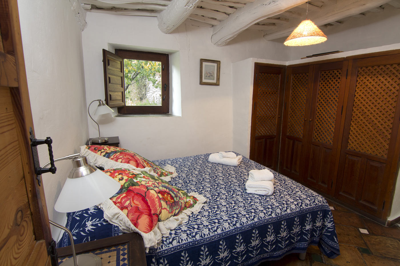 Habitación con cama doble