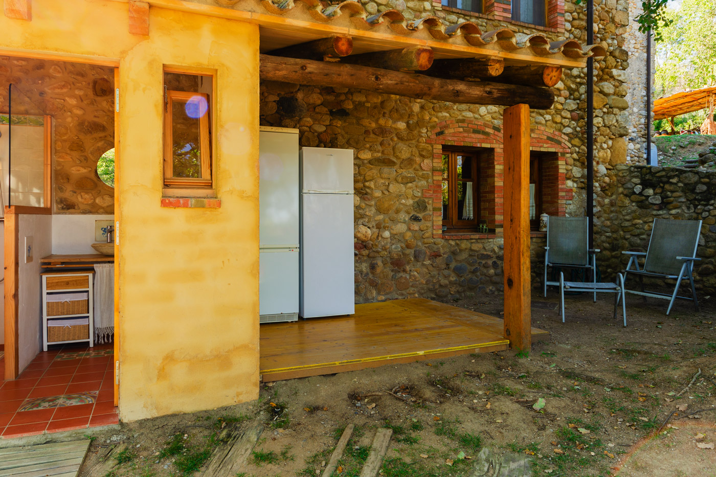 Frigoríficos en zonas exteriores bajo porche