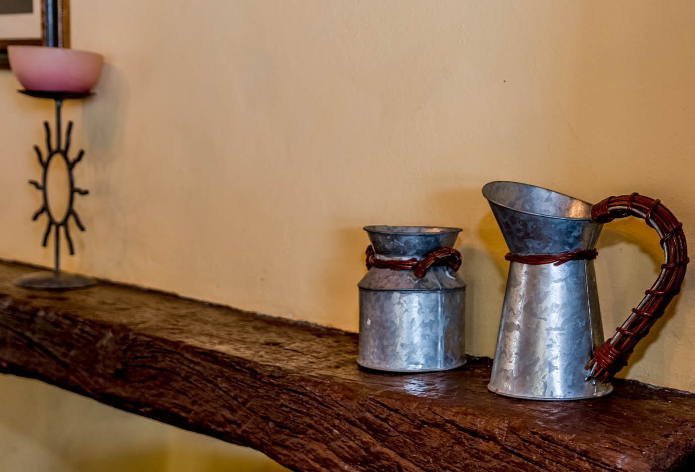 Small, rustic details