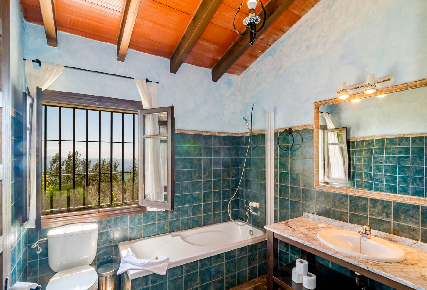 Bathroom with full bathtub