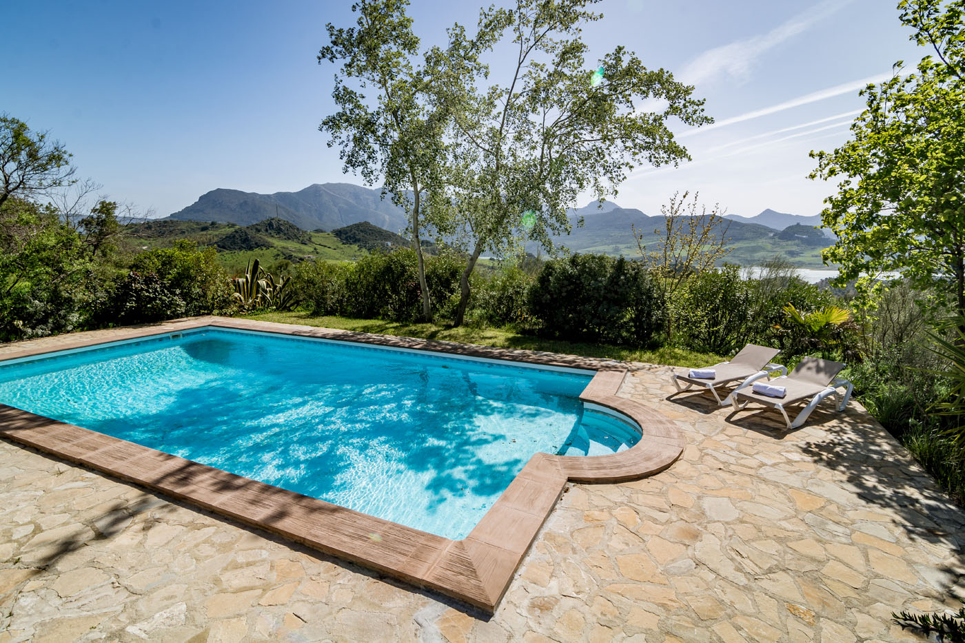 Piscina de 10 metros x 5 metros