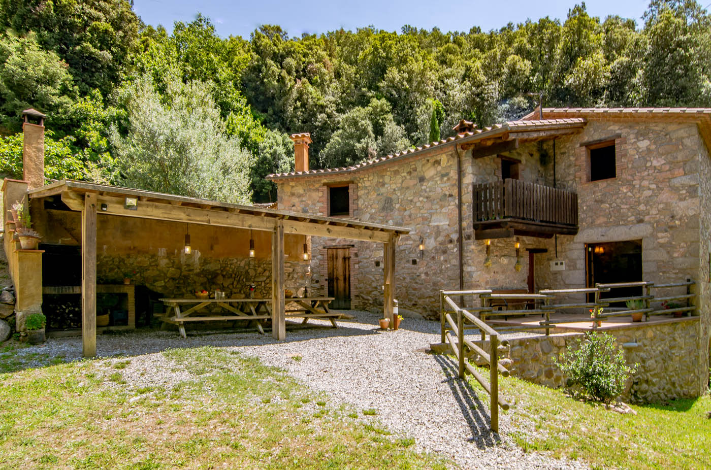 Pérgola para comidas al aire libre 