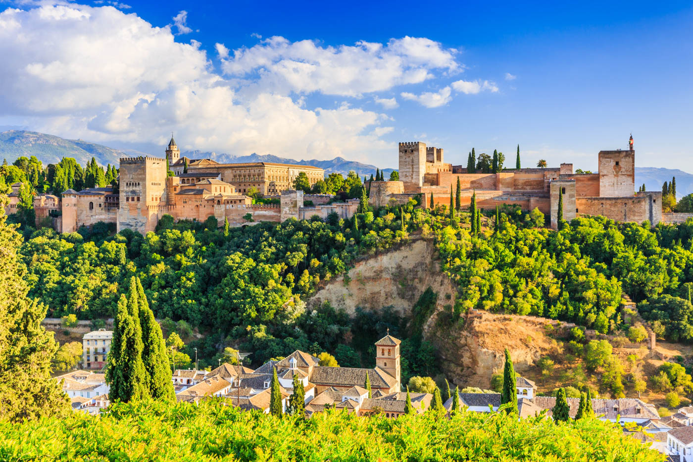 The magic of Granada and Alhambra are 40 minutes away