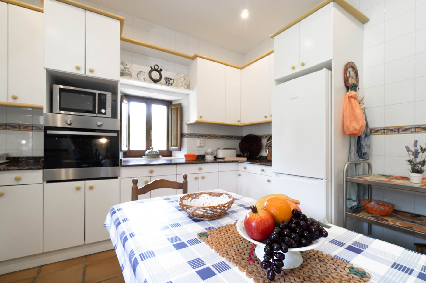 Kitchen with breakfast table