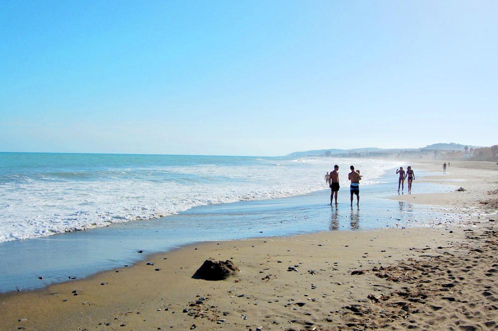 Beaches in Casares are 40 minutes away