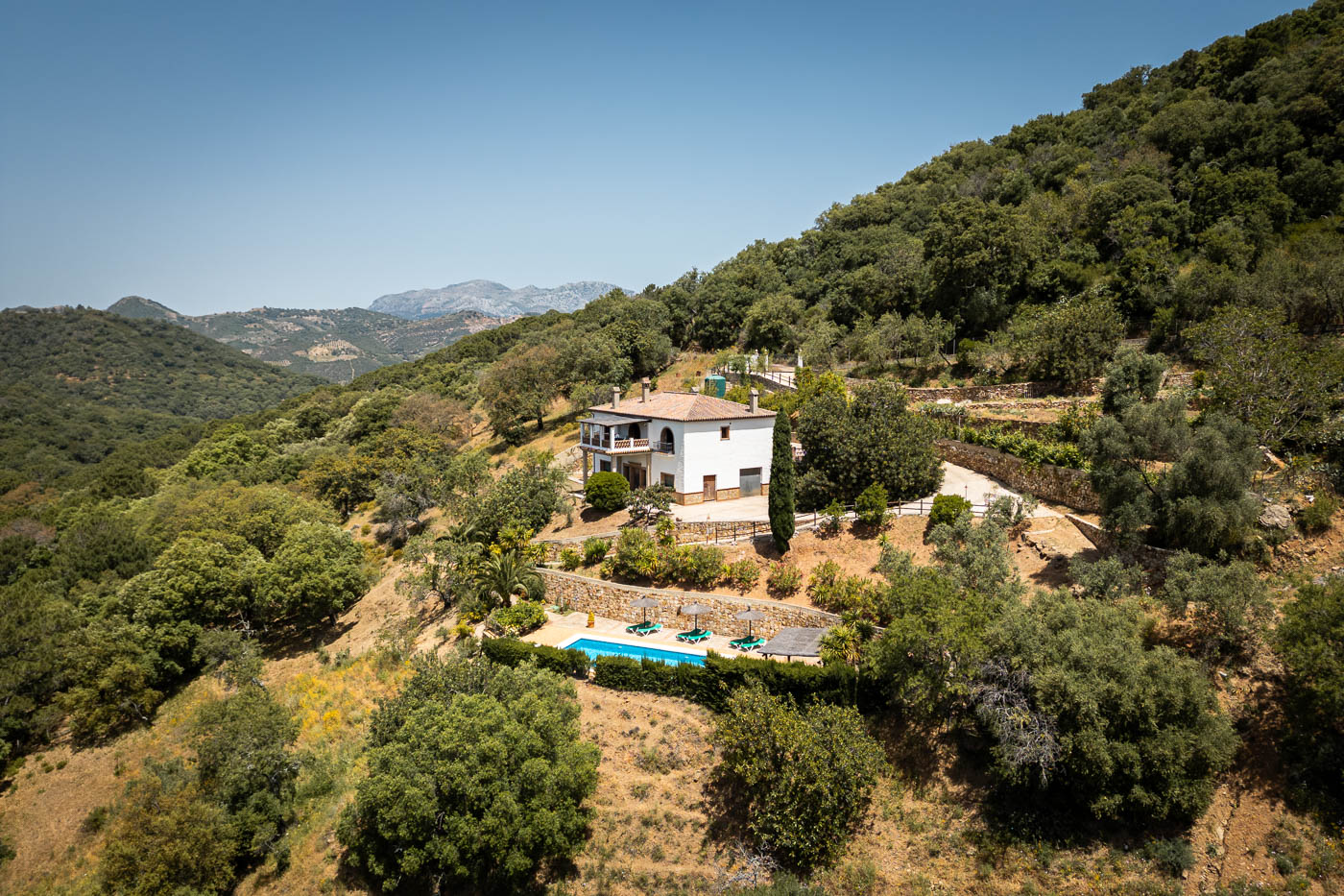 El alojamiento está en el piso superior (el piso inferior no se usa)