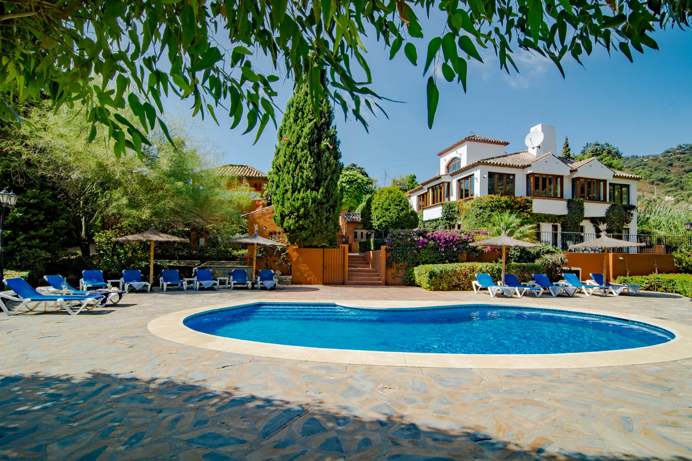 Propiedad con amplia piscina de 11 metros de largo 