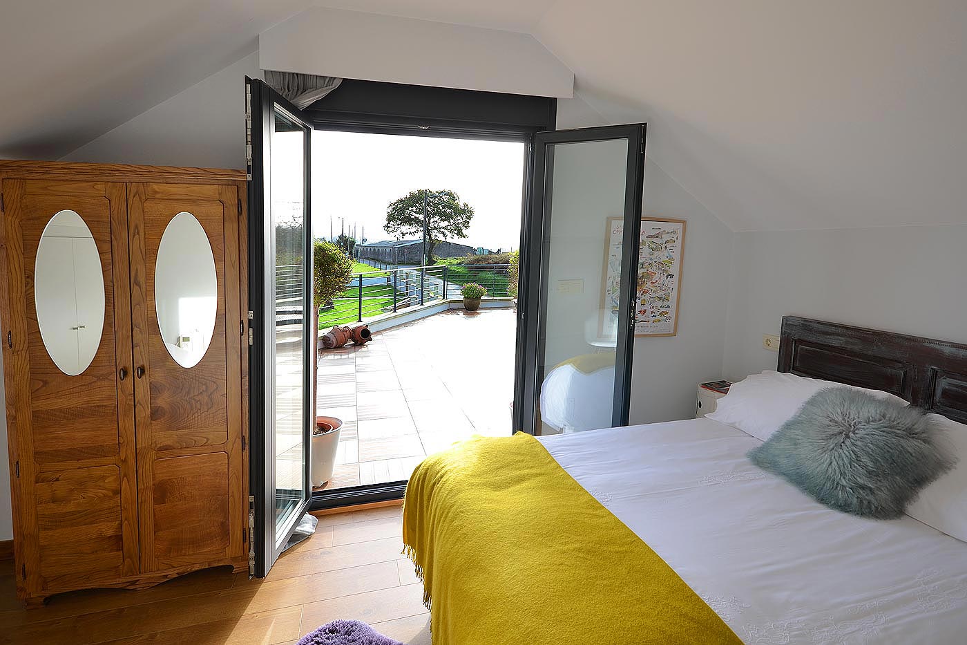 Bedroom with private solarium terrace