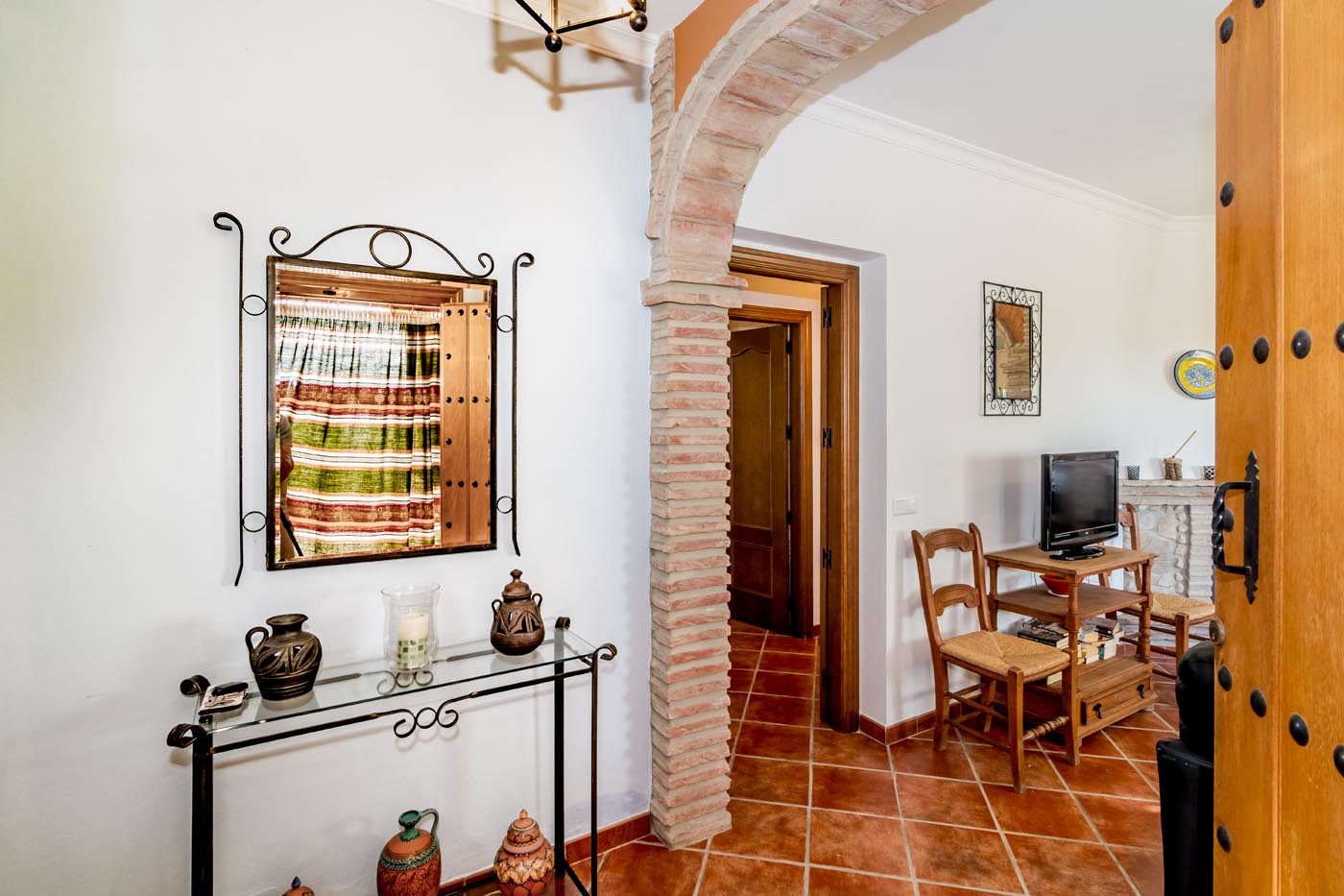 Mobiliario sencillo pero satisfactorio.