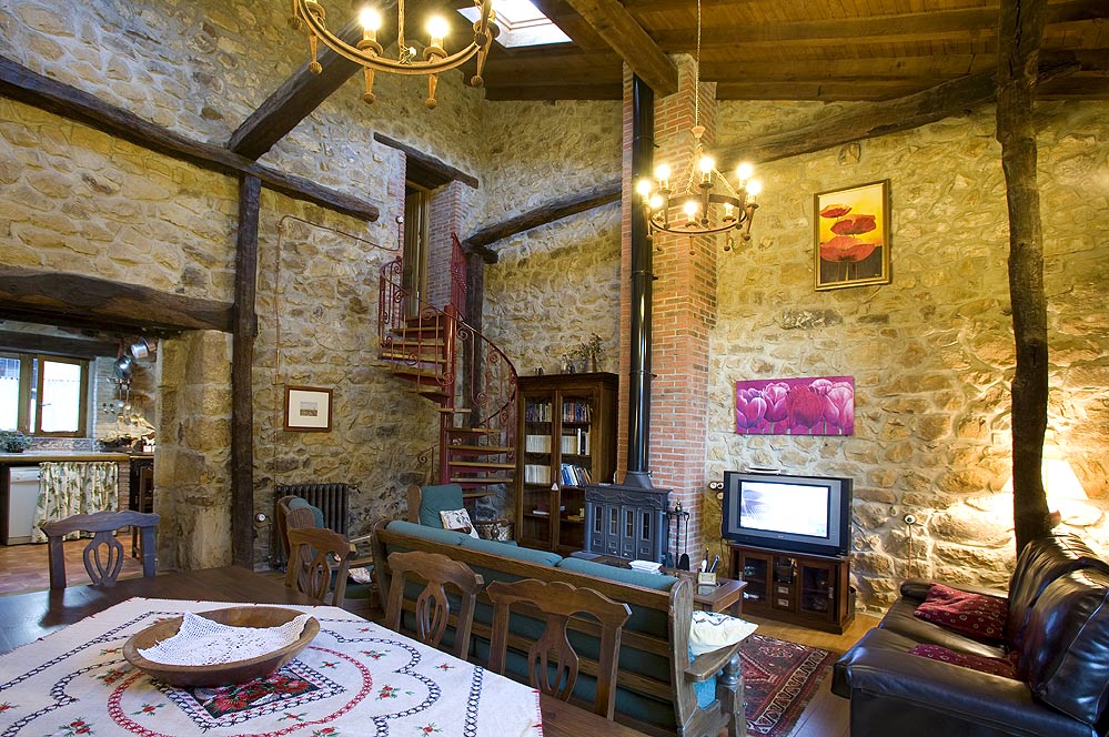 High ceiling and grand style