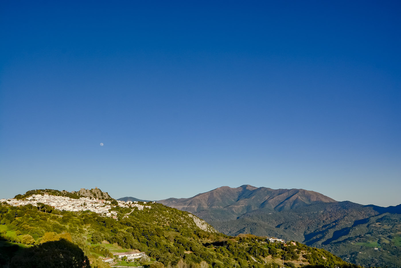 El cercano pueblo de montaña de Gaucín