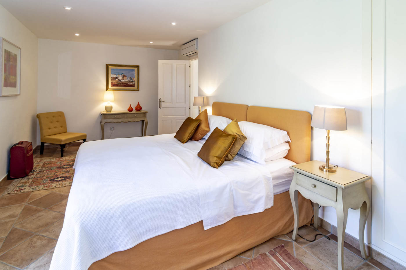 Twin bedded room (made as double in this photo)