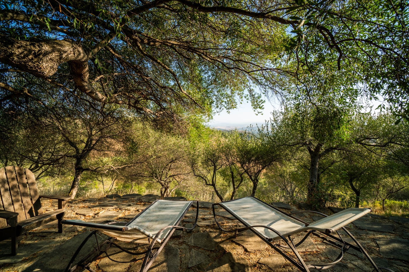 Below pool area we find this intimate spot