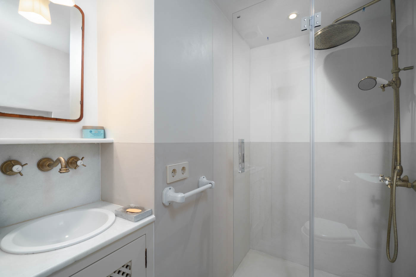 Baño privado con ducha 