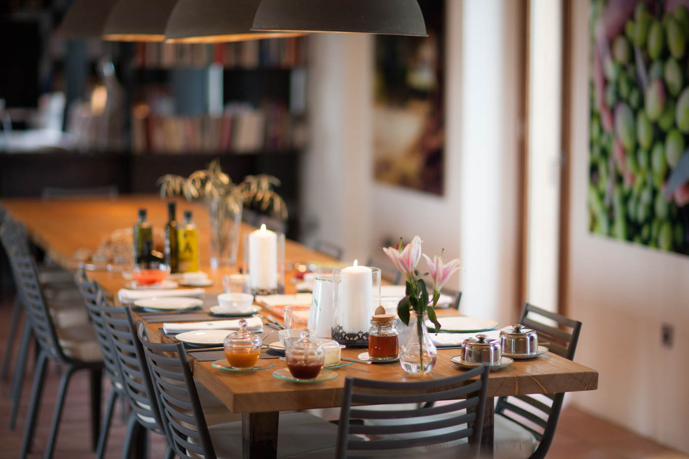 Breakfast service included in the price