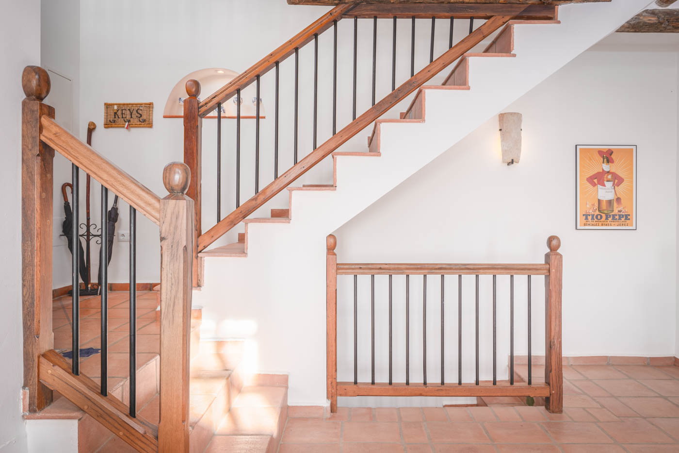 Escaleras a planta baja