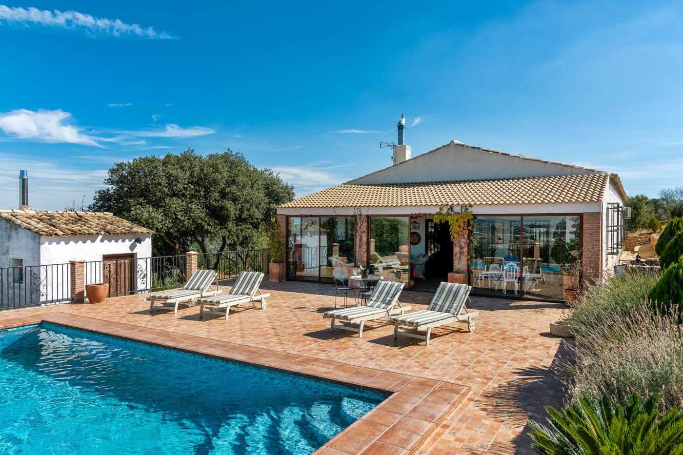 Casa privada en una planta con piscina privada