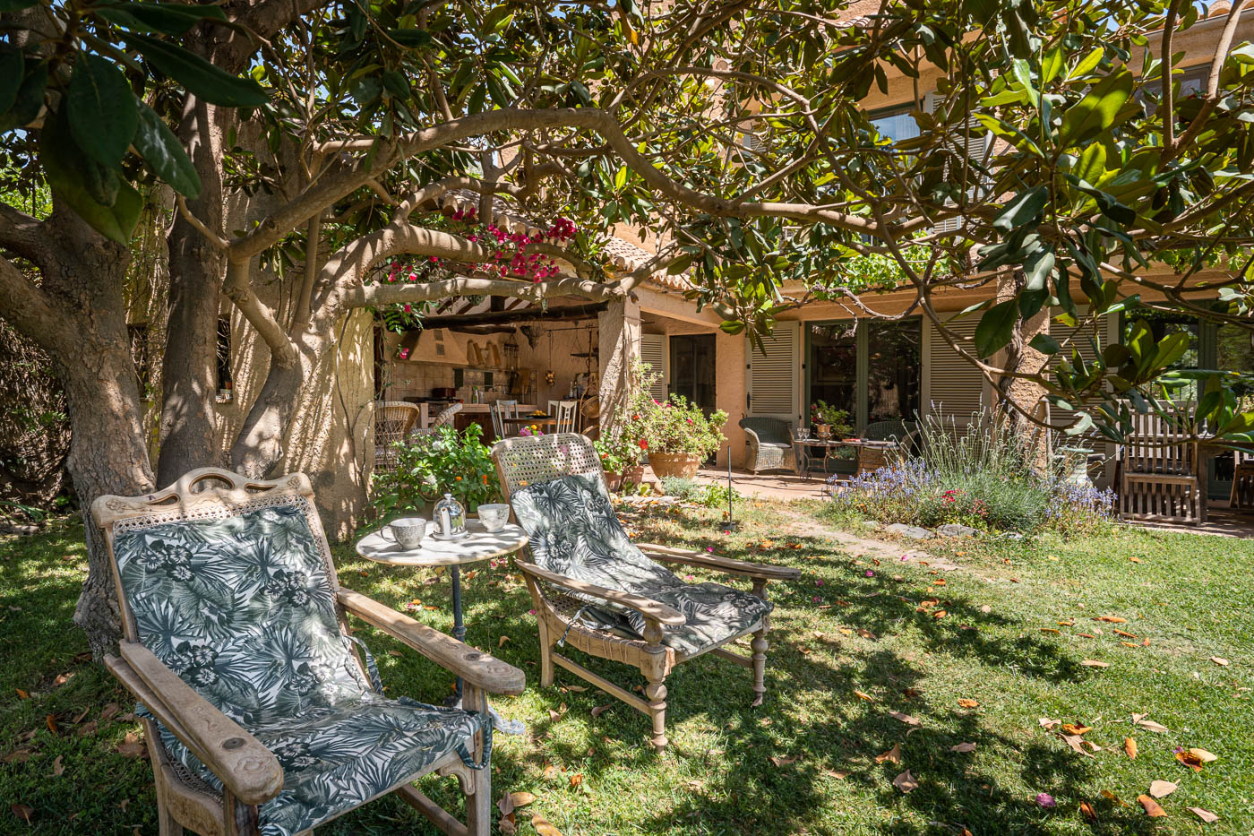 Private gardens right by your doorstep