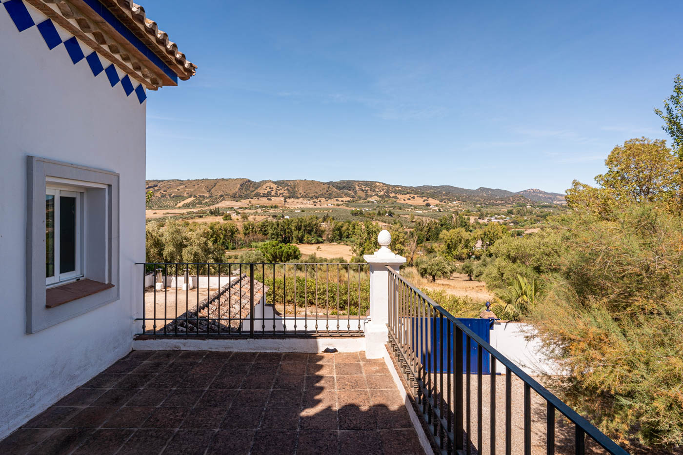 First floor terrace with views