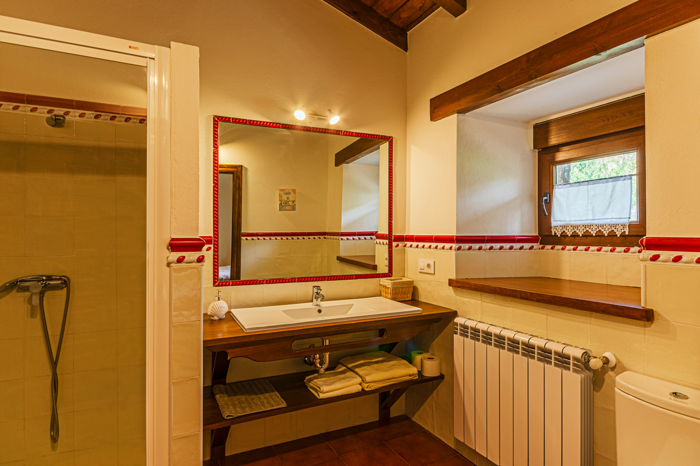 En suite facilities twin beded room