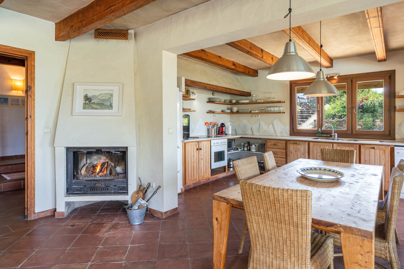 Open plan kitchen / dining / living area