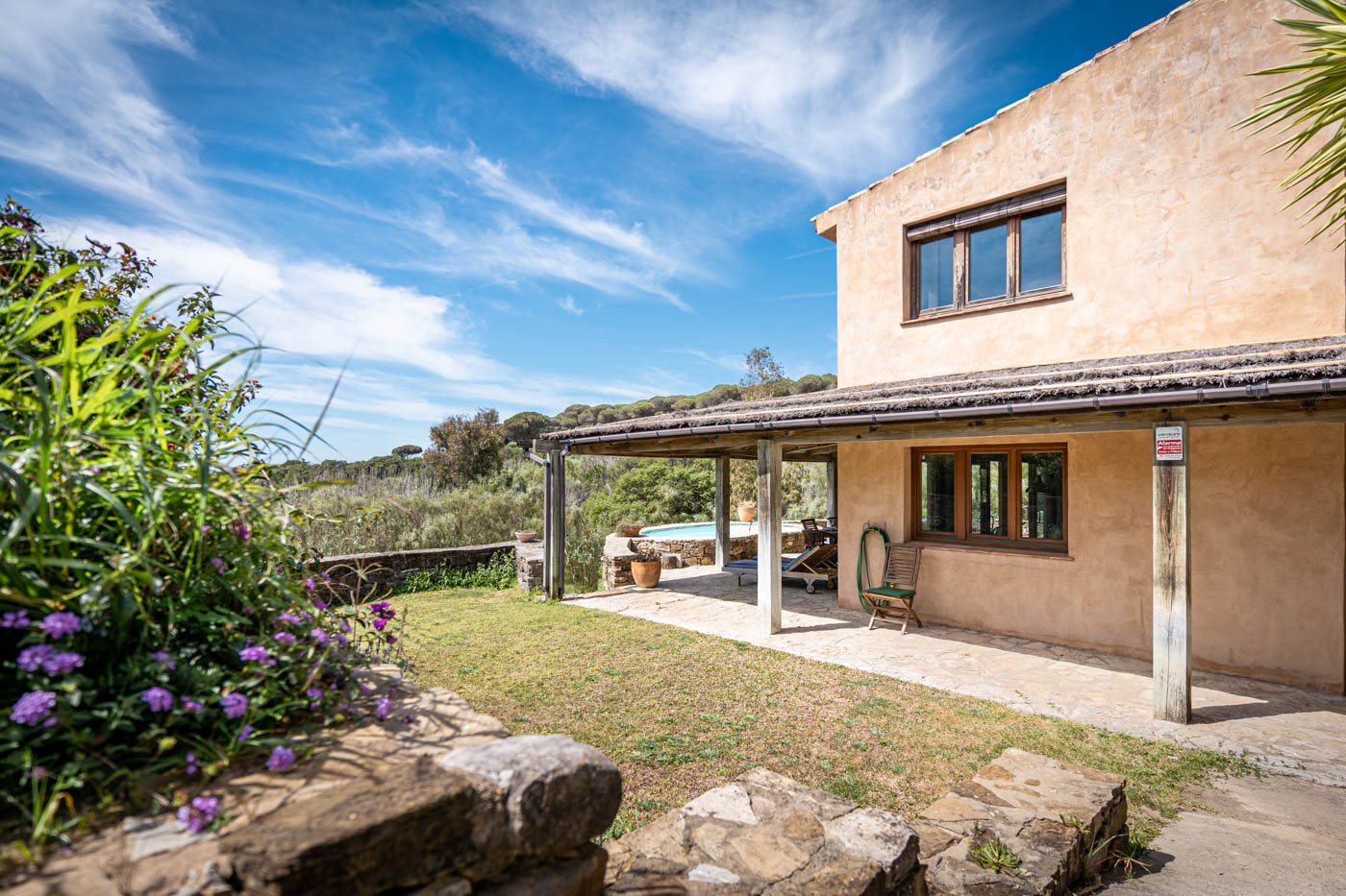 Access to your villa from parking