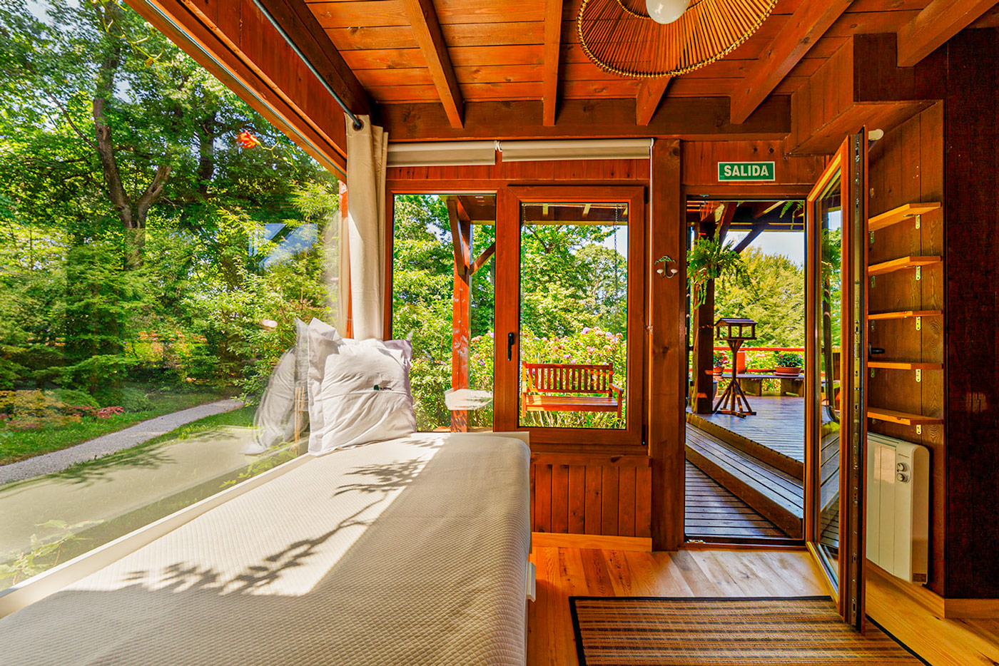 Habitación individual con acceso desde porche (ideal siestas)e