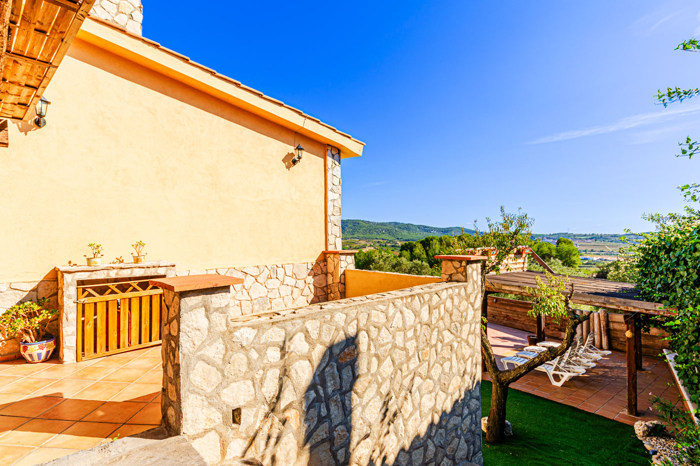 Escaleras de acceso a piscina