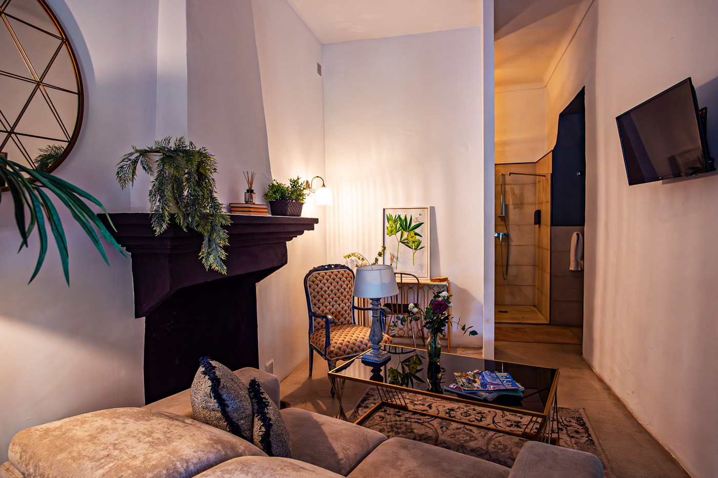 Suite 2 - own living area and en suite facilities