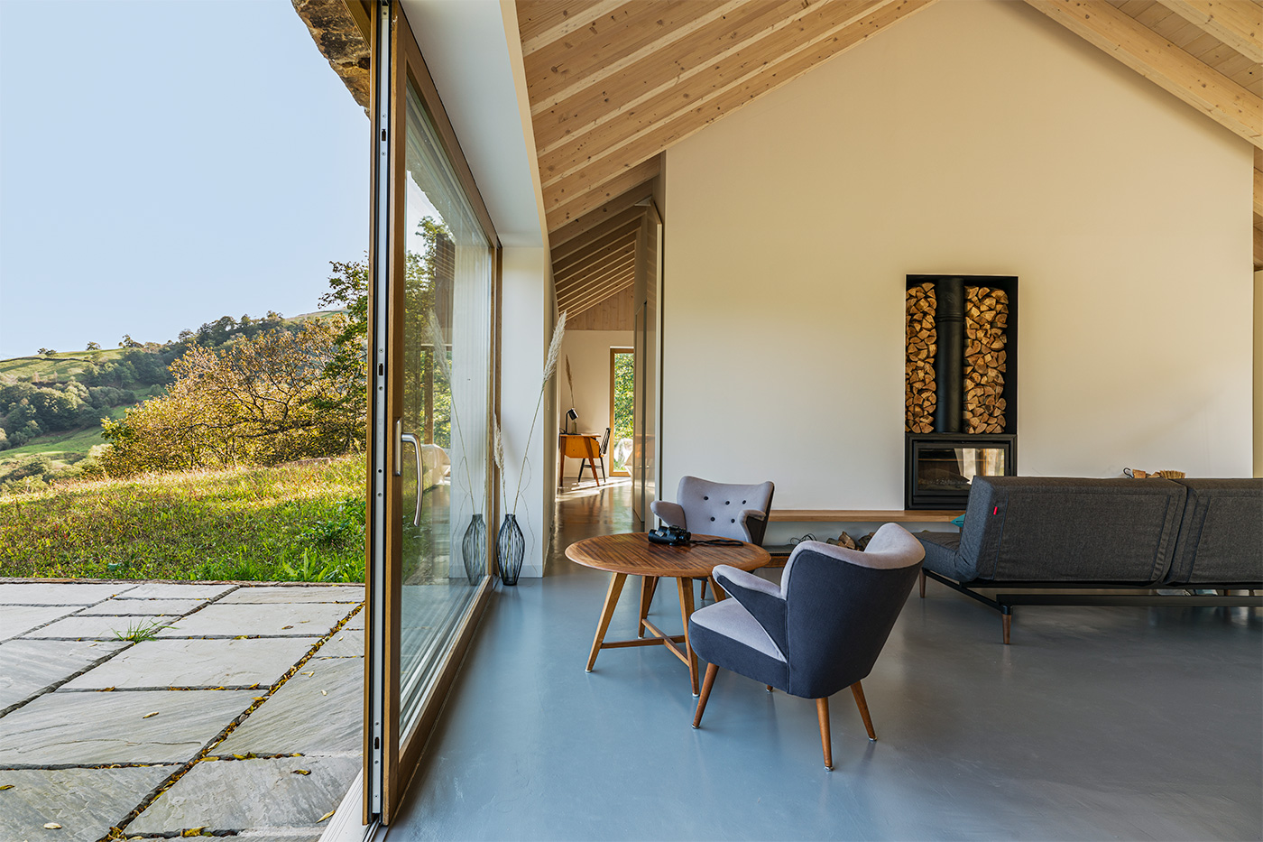 Indoor and outdoor living 