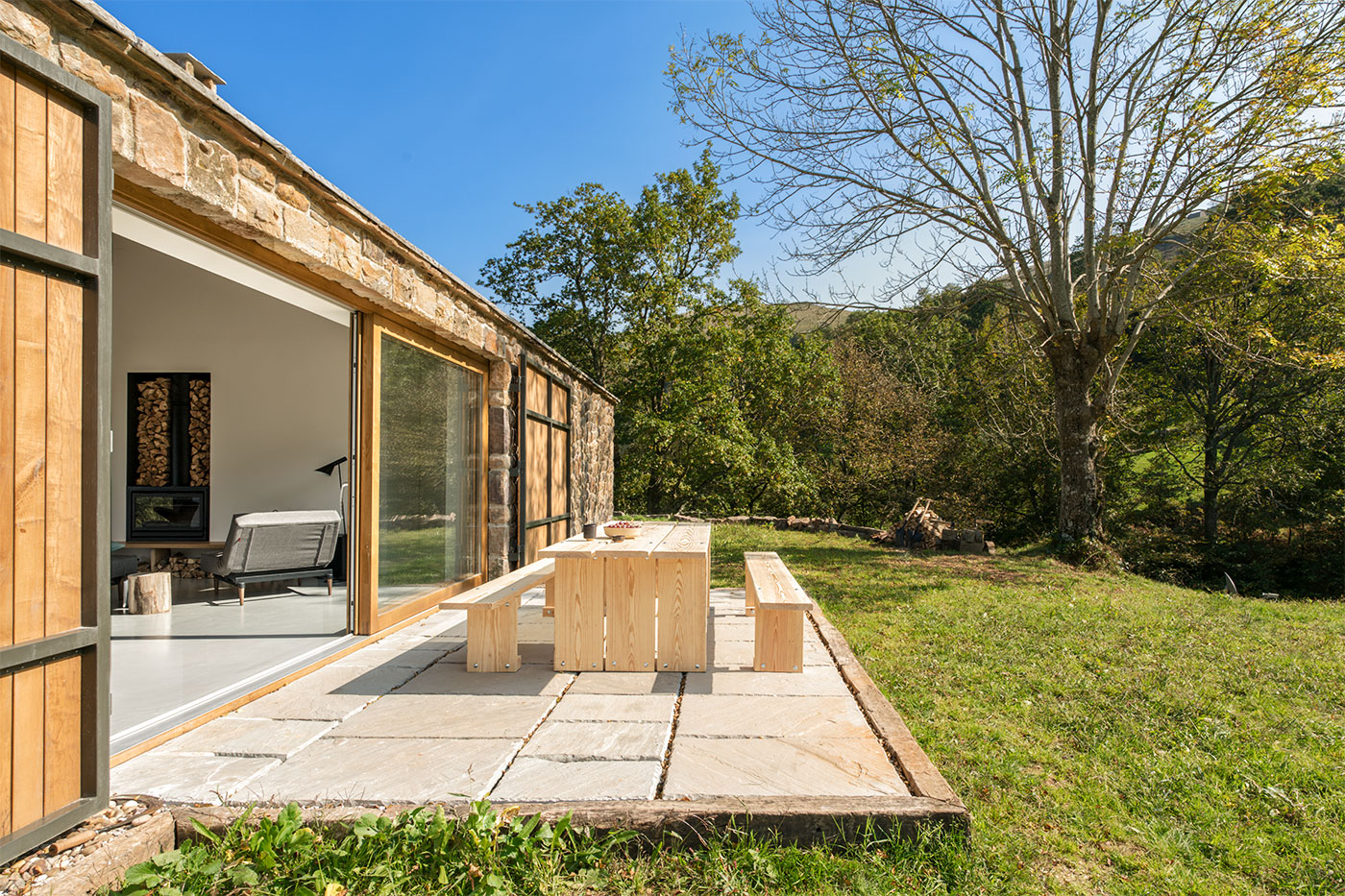 Furnished outdoor areas