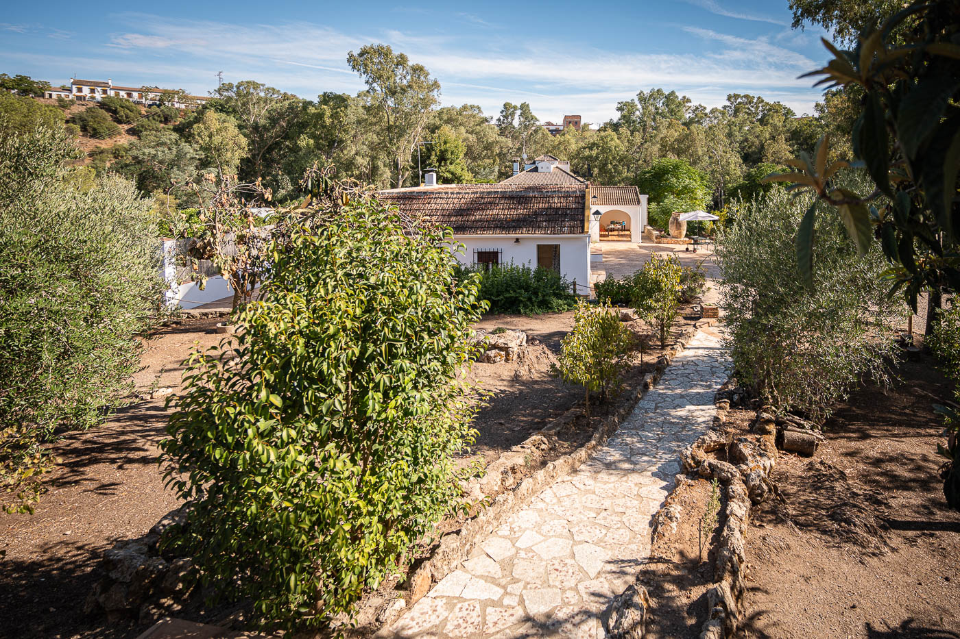 Access to pool area which can be gated