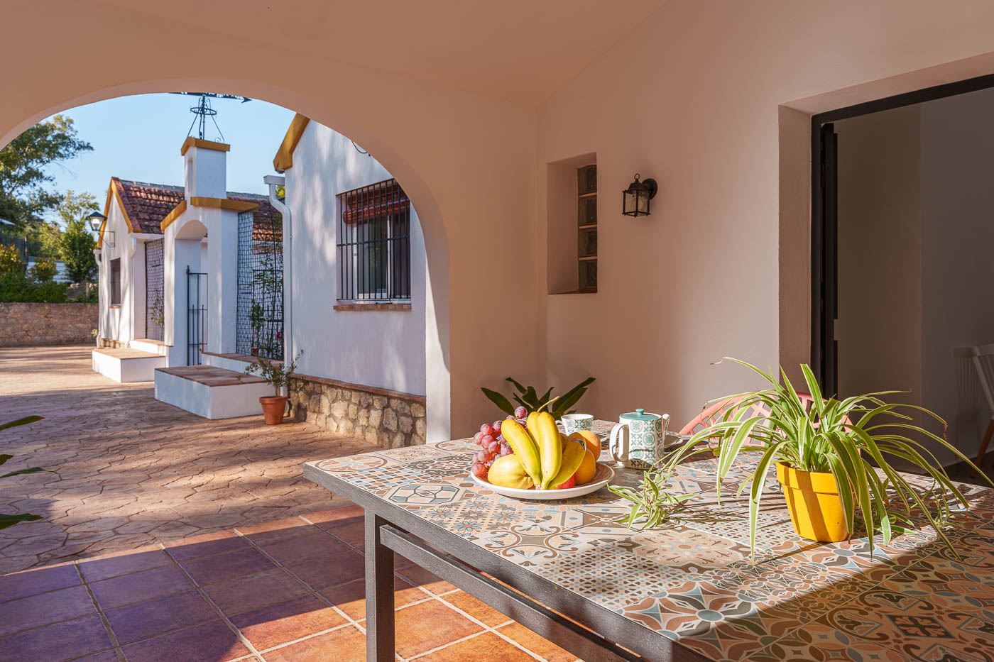Porch bedroom 1 and main entrance