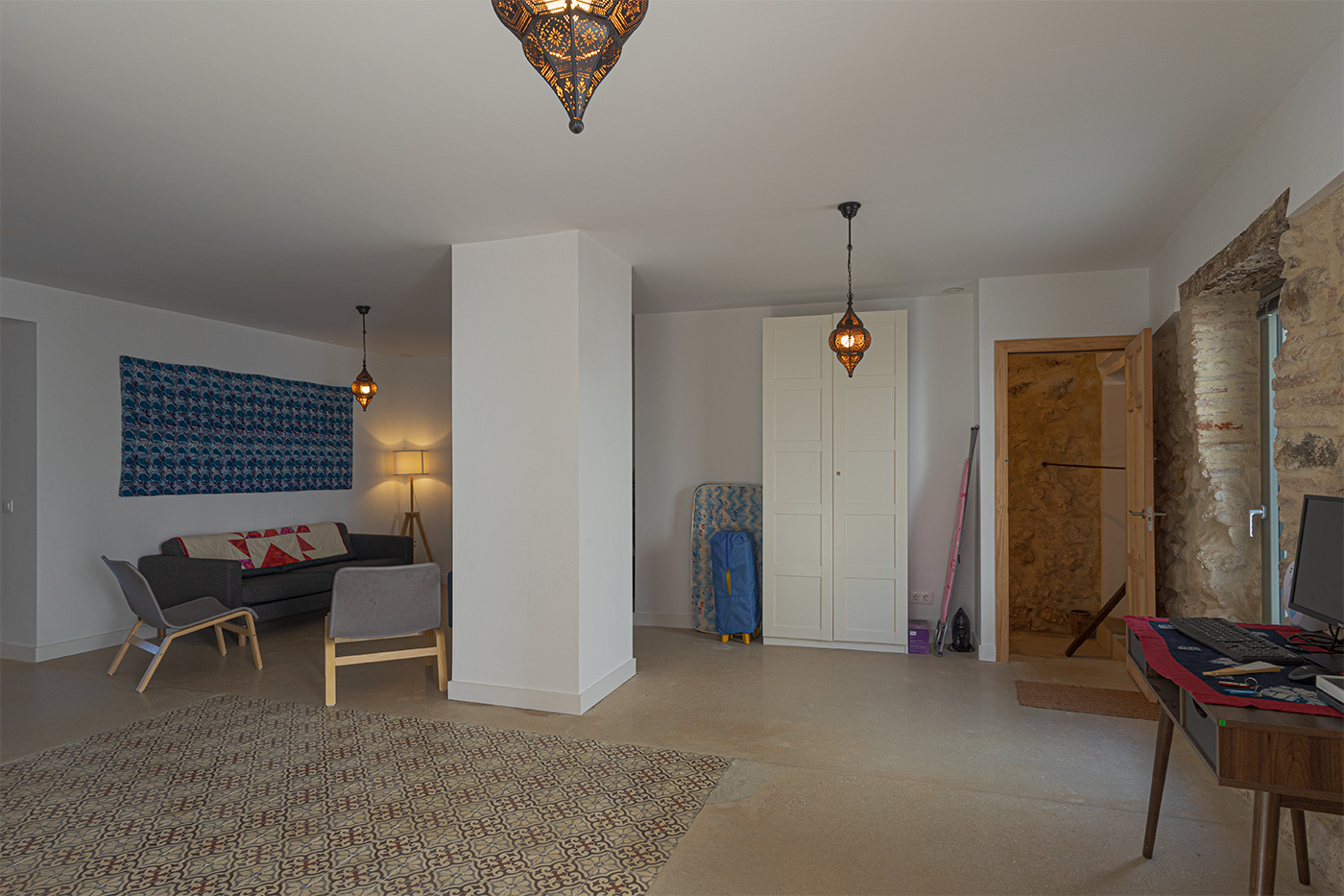 Living space on the mid-level