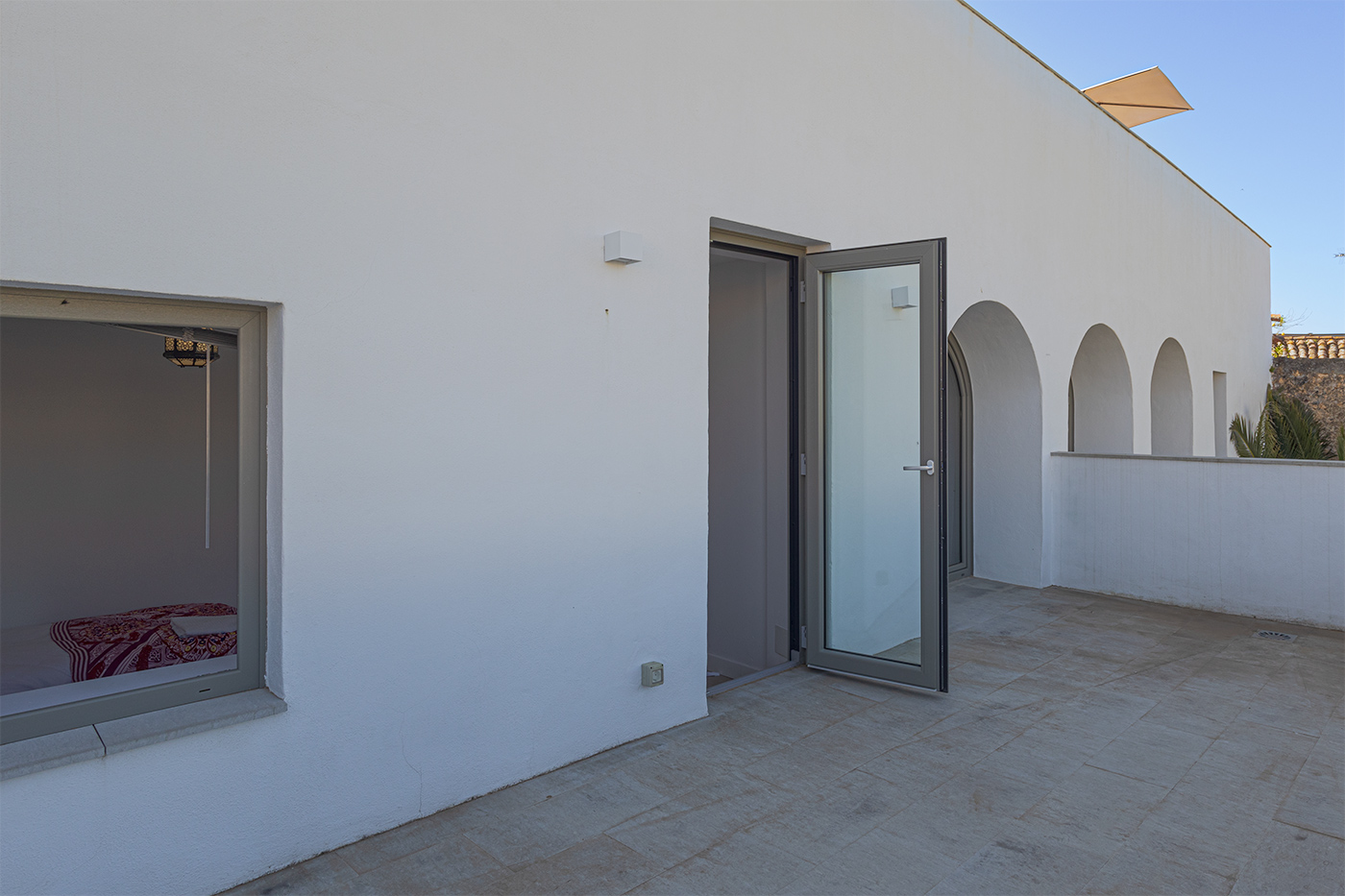 Bedroom 3 and 4 share this terrace