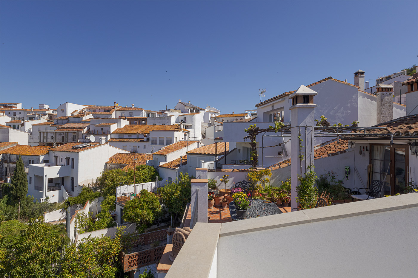 There are other houses alongside 