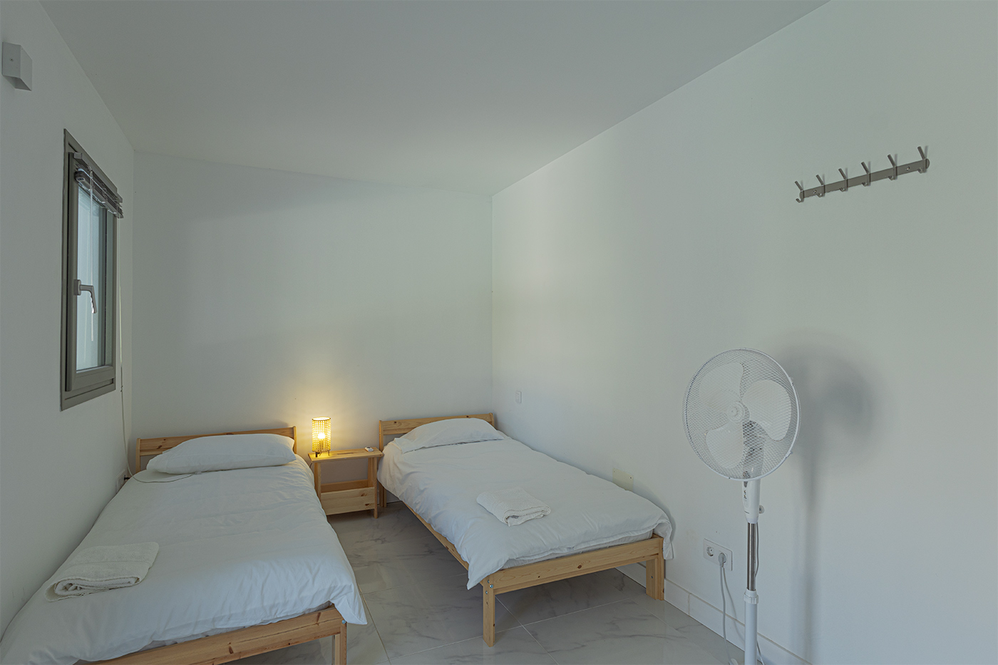 Bedrom 8, with 2 beds 