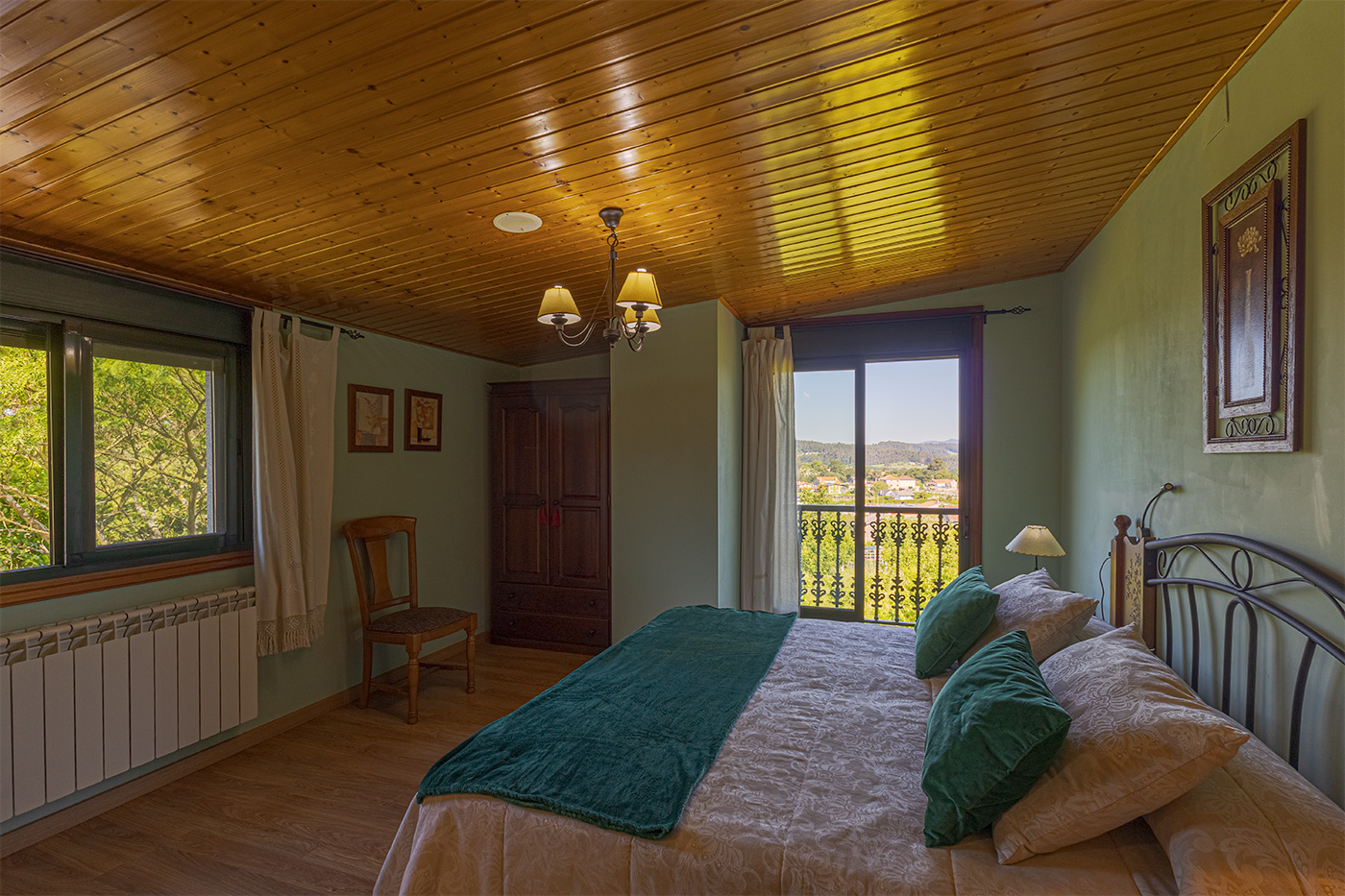 Bedroom 1 (Spring) with balcony