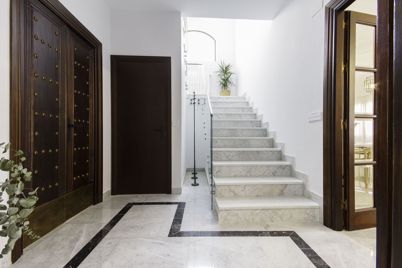 Escaleras a planta inferior