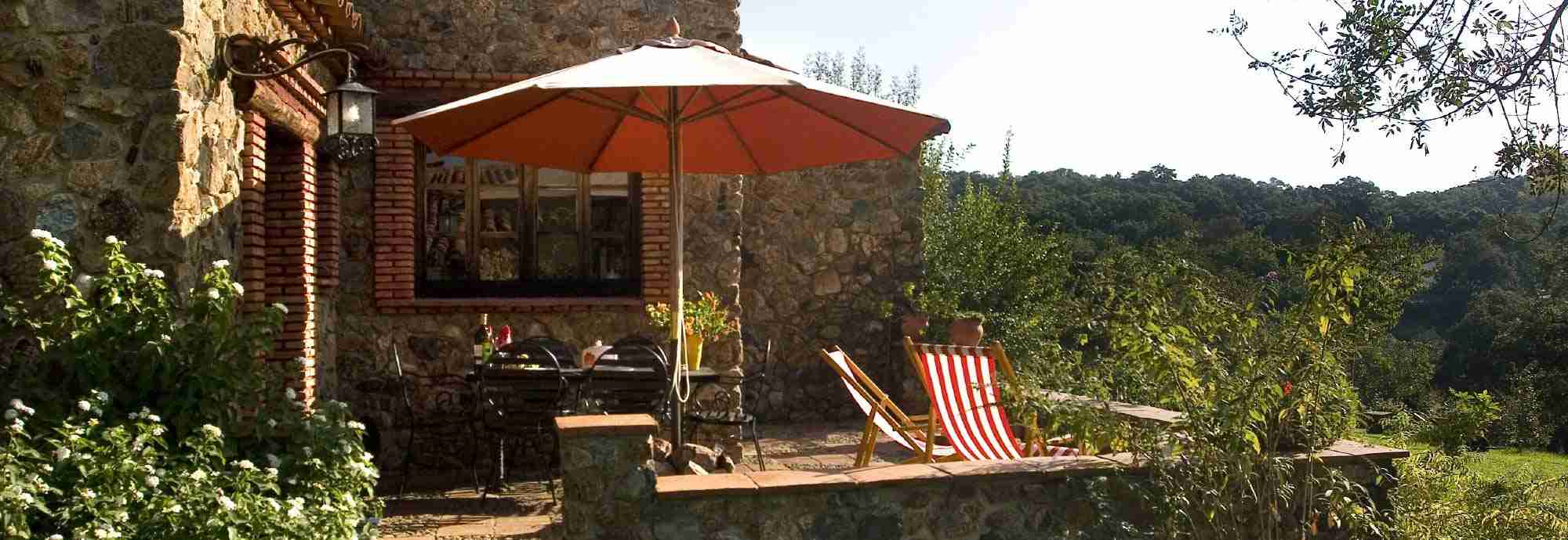Casa rural con piscina y tenis en precioso entorno rural 