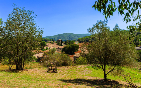 Estás a poca distancia de un bonito pueblo