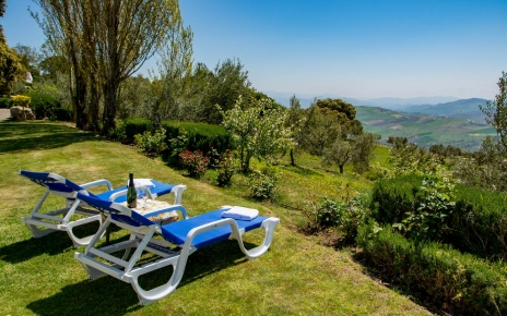 Uninterrupted views; enjoy the scenery!