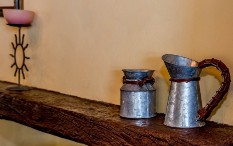 Small, rustic details