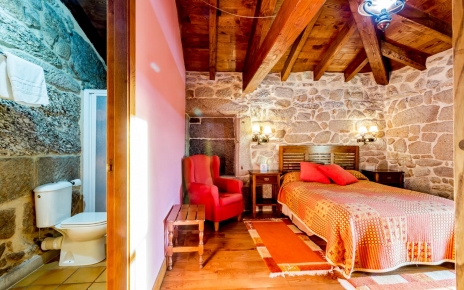 All bedroom have shower rooms