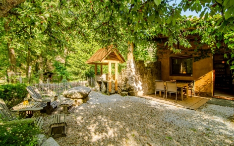 Plenty of natural shade in Summer