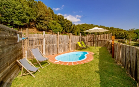 Separate paddling pool for little ones