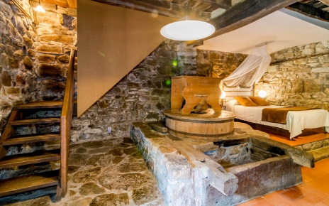 Steps to ground floor