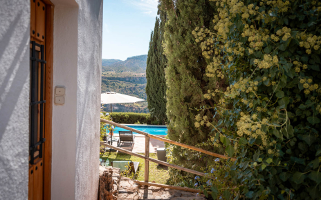 Annexe (Garden studio) with one bedroom is next to pool area